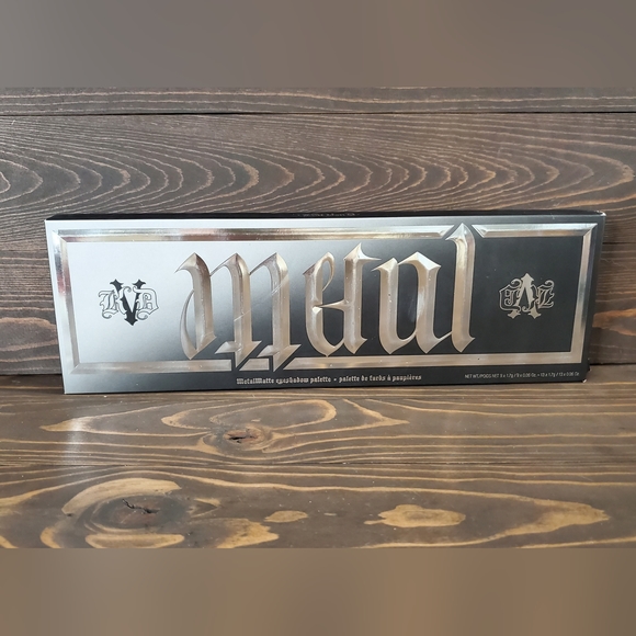 Kat Von D Metal Matte Eyeshadow Palette - Picture 6 of 7
